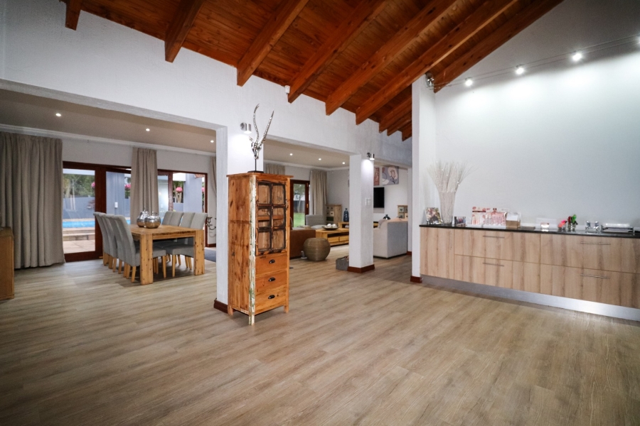 3 Bedroom Property for Sale in Flamwood North West